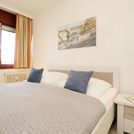 Center Happy Place * 그로미츠