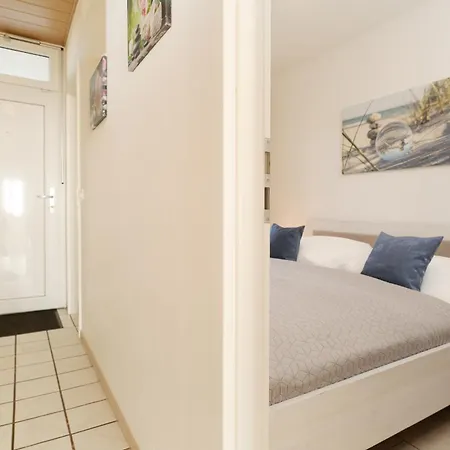 Center Happy Place 아파트 *