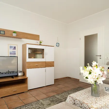 Apartment Center Ii 30